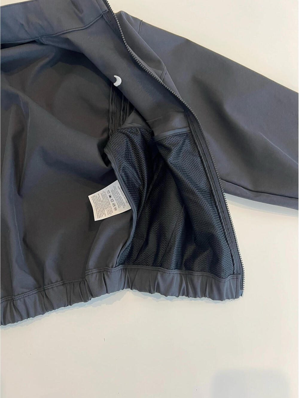 $60 Nike sportswear Girls Oversized Lightweight Black Jacket Size Medium FZ5557 - Picture 7 of 7